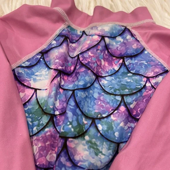 No brand size 100 bathing suit girl - Picture 2 of 3